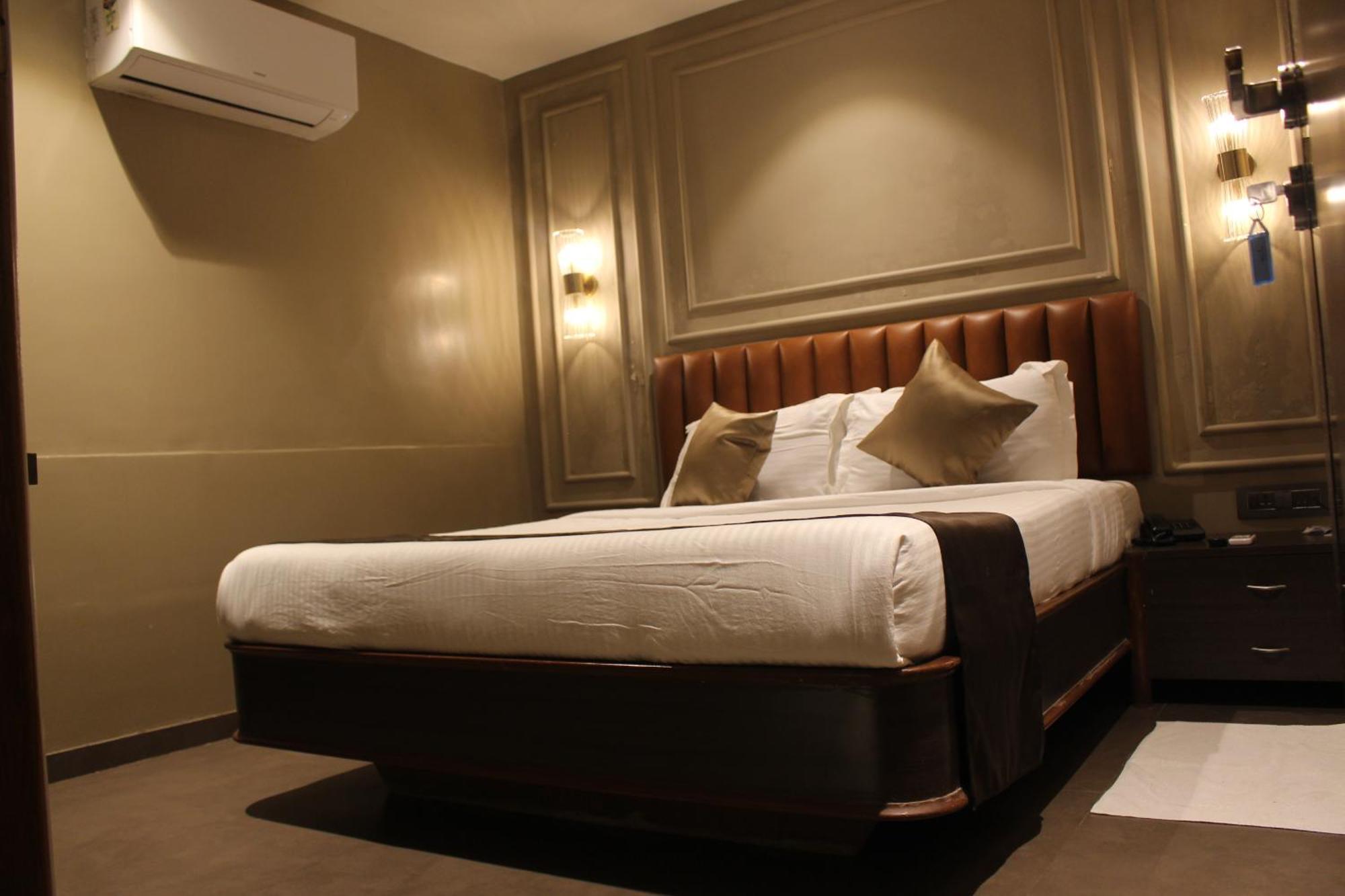 Gulf Hotel Mumbai- The Boutique Hotel Colaba Mumbai Exterior foto