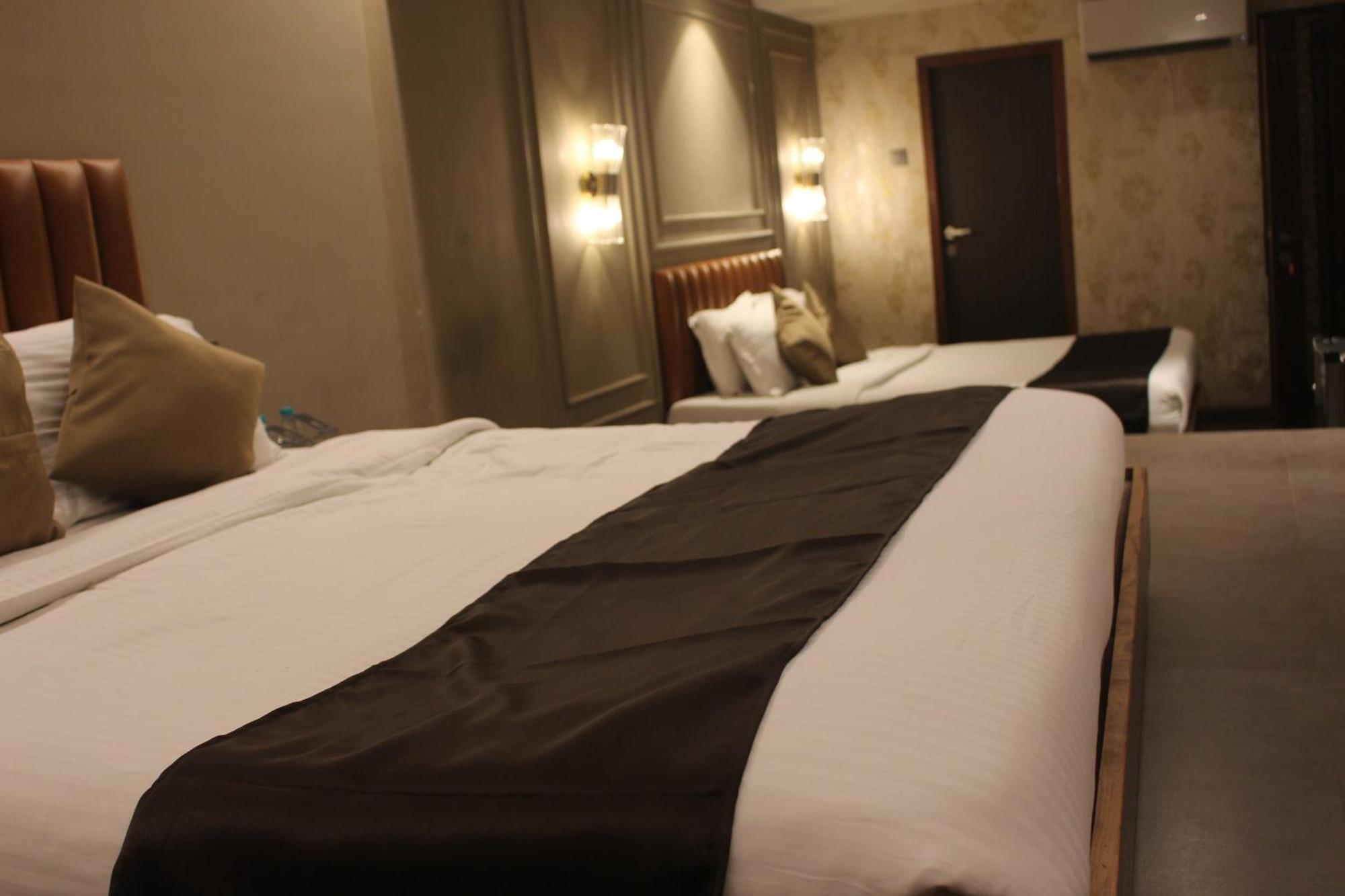 Gulf Hotel Mumbai- The Boutique Hotel Colaba Mumbai Exterior foto