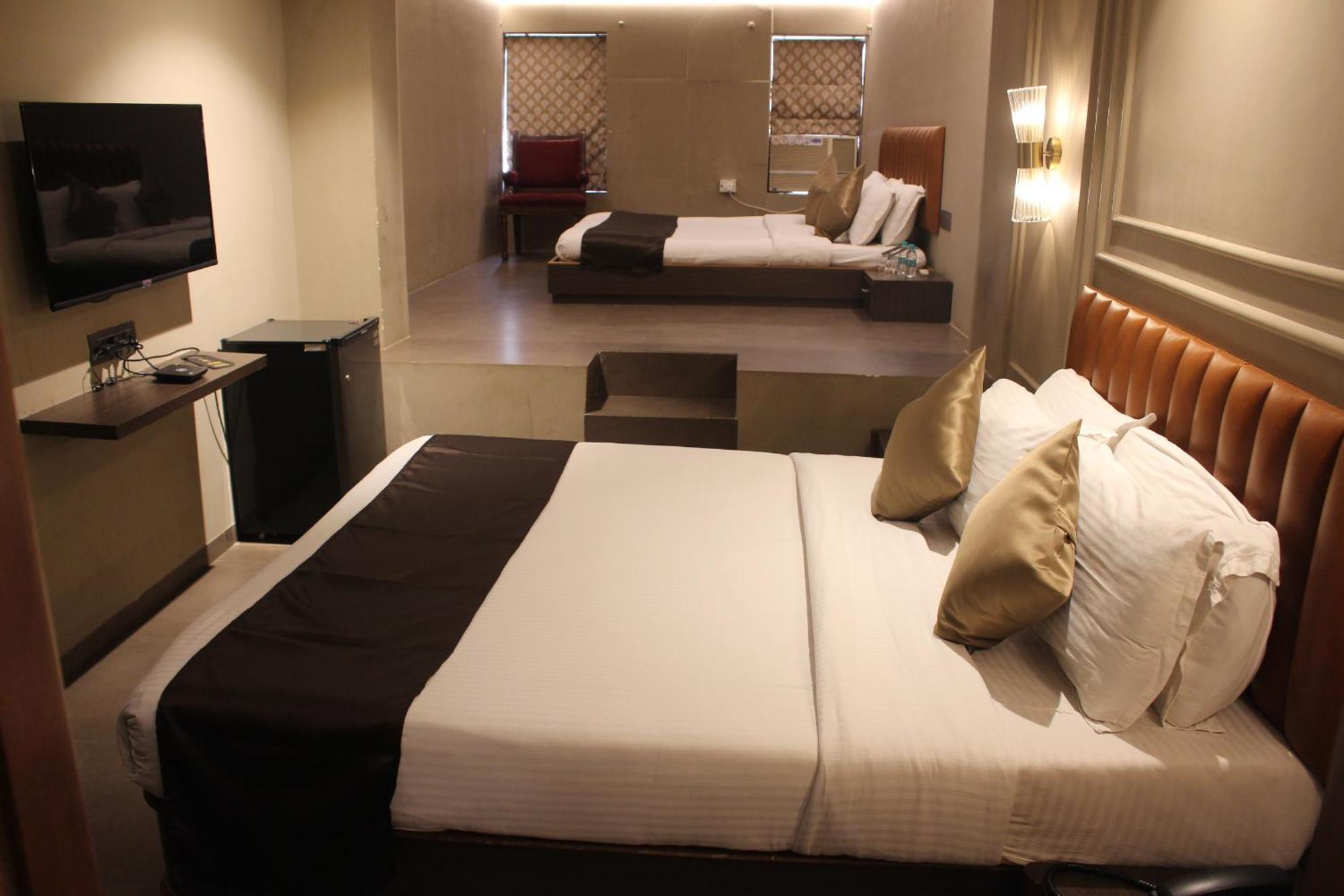 Gulf Hotel Mumbai- The Boutique Hotel Colaba Mumbai Exterior foto