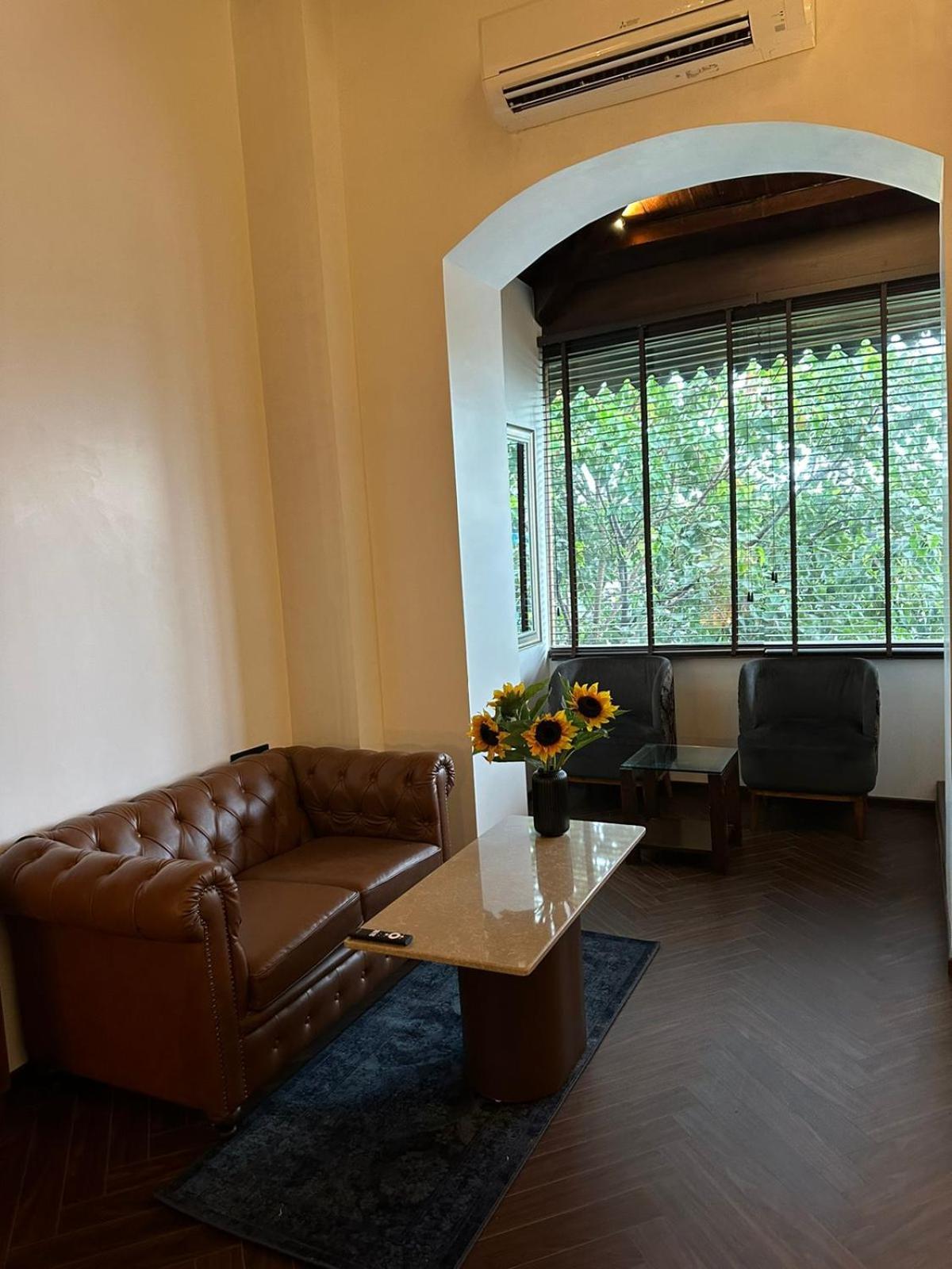 Gulf Hotel Mumbai- The Boutique Hotel Colaba Mumbai Exterior foto