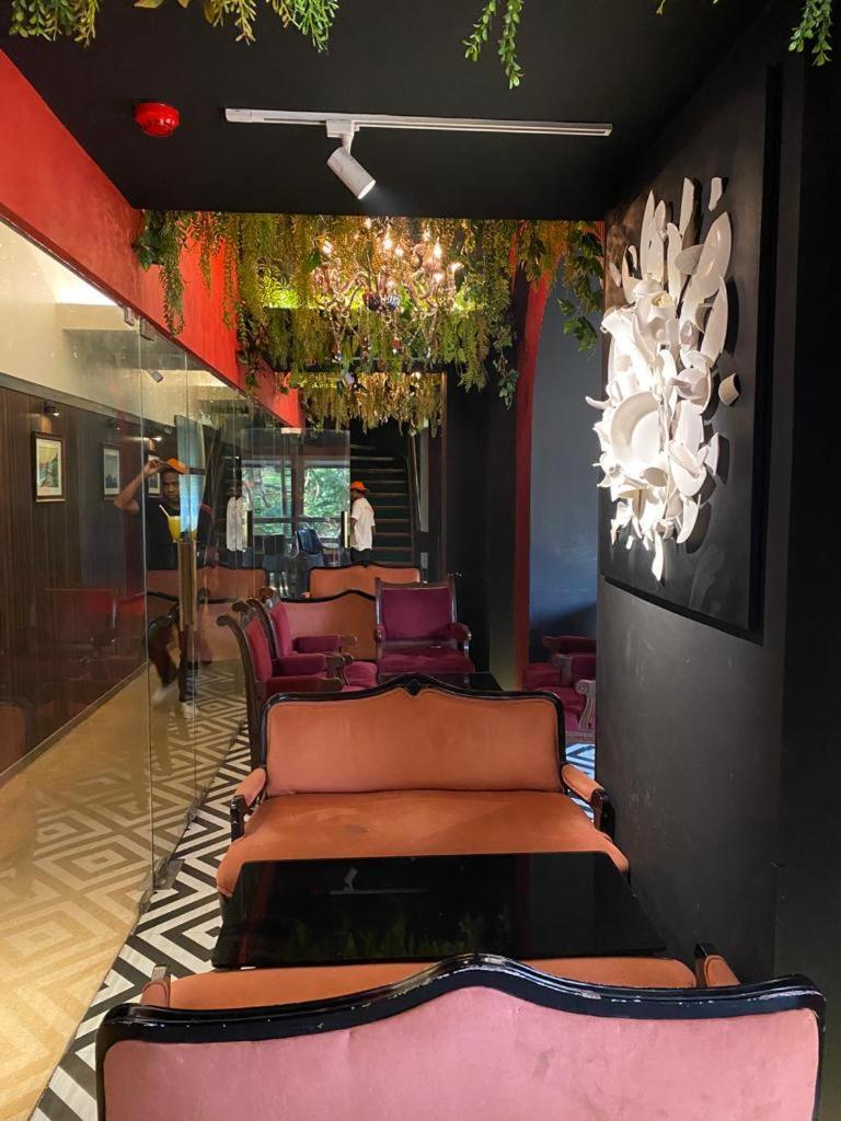 Gulf Hotel Mumbai- The Boutique Hotel Colaba Mumbai Exterior foto